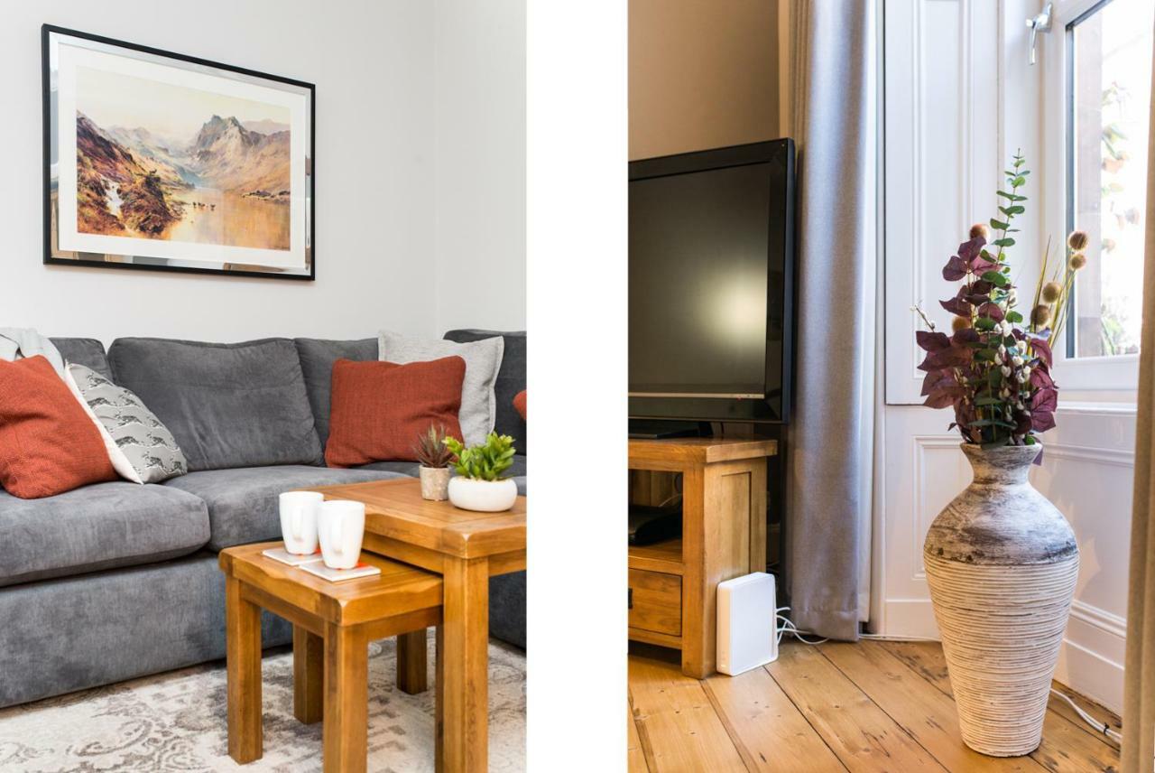 Appartement Beautiful, Traditional 2 Bedroom Main Door Flat *